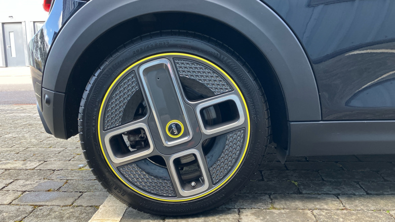 MINI Hatchback 135kW Cooper S Level 3 33kWh 3dr Auto Electric Hatchback